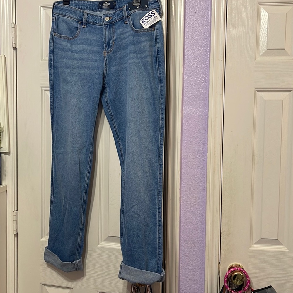 Women’s Hollister Low rise boyfriend jeans size 9 L